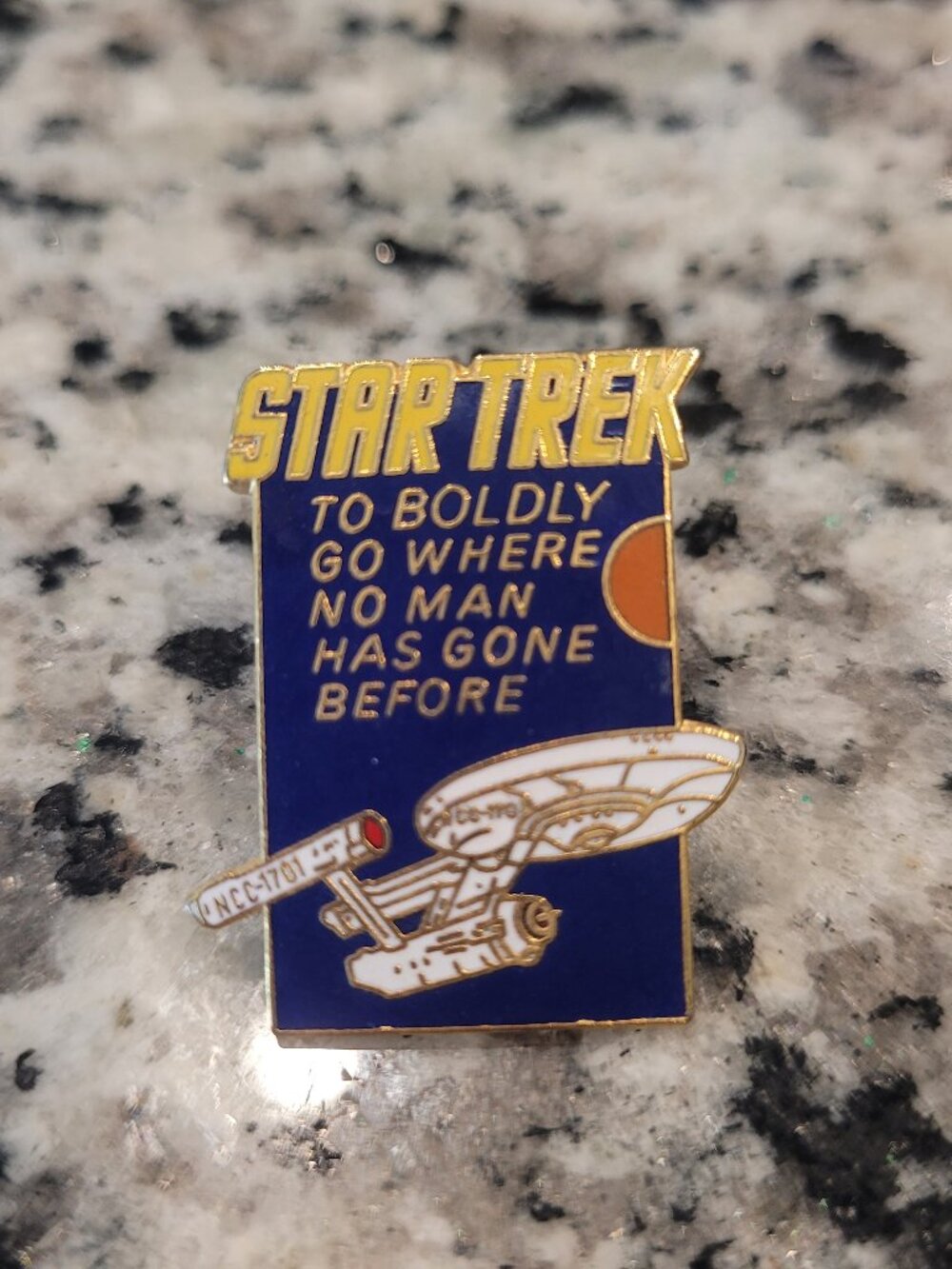 Star Trek Lapel Pin Enamel, Vintage 1988 To Boldly Go The Starship Enterprise